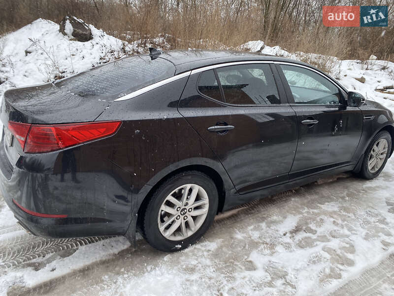 Седан Kia Optima 2013 в Виннице