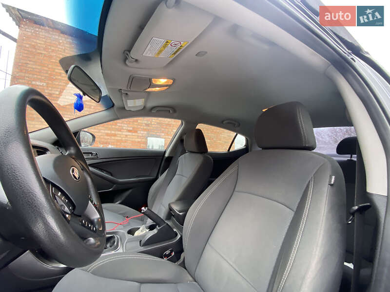 Седан Kia Optima 2013 в Виннице