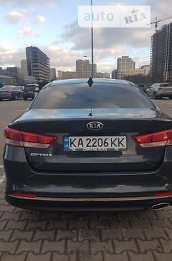 Седан Kia Optima 2016 в Киеве