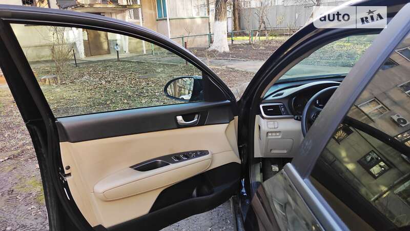 Седан Kia Optima 2016 в Одессе