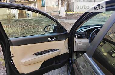 Седан Kia Optima 2016 в 