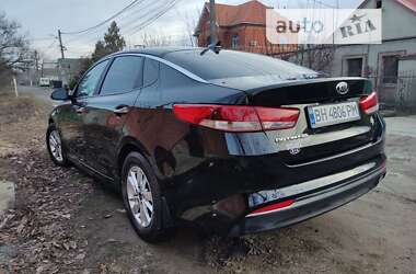 Седан Kia Optima 2016 в 