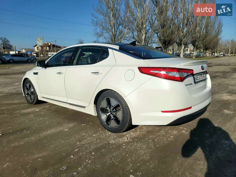 Седан Kia Optima 2012 в Днепре