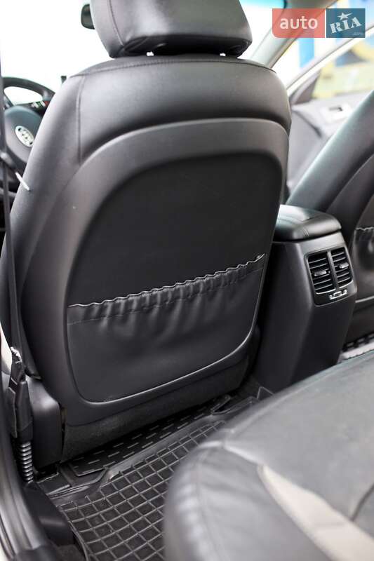 Седан Kia Optima 2013 в Киеве