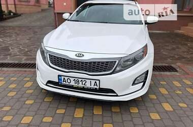 Седан Kia Optima 2015 в Сваляве