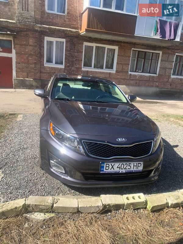 Седан Kia Optima 2015 в Изяславе