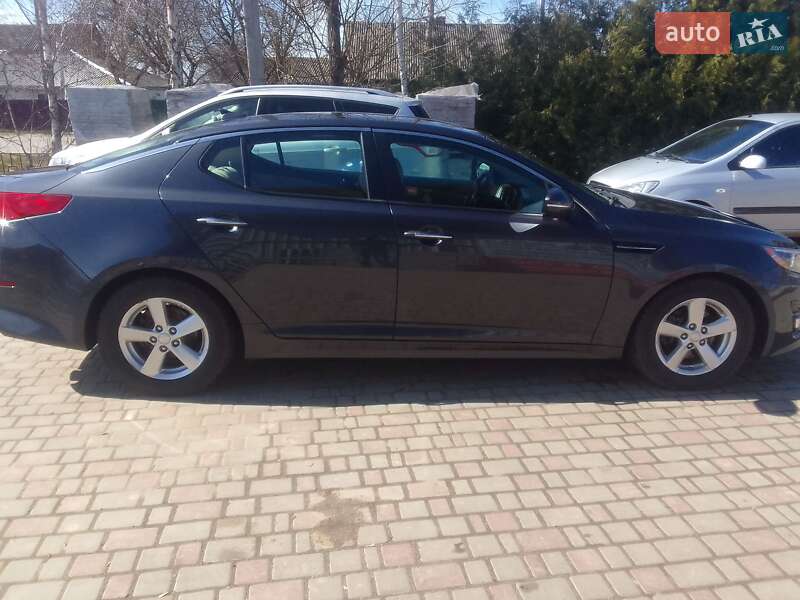 Седан Kia Optima 2015 в Изяславе