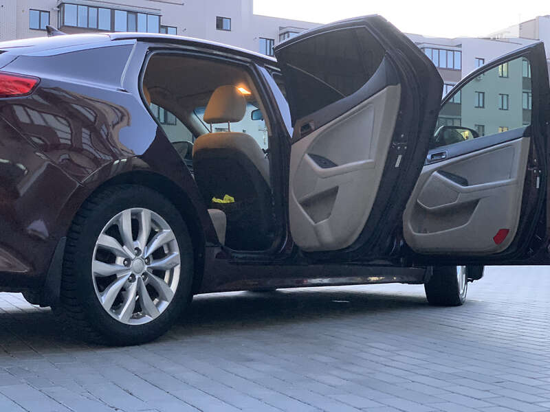 Седан Kia Optima 2015 в Виннице