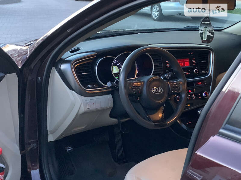 Седан Kia Optima 2015 в Виннице