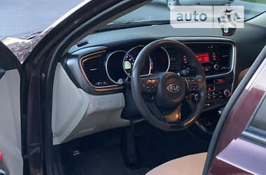 Седан Kia Optima 2015 в 
