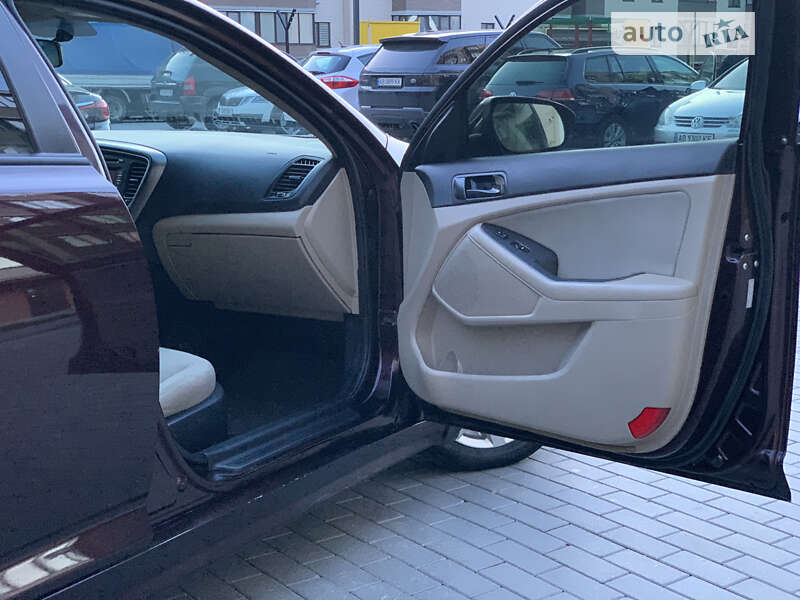 Седан Kia Optima 2015 в Виннице