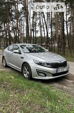 Седан Kia Optima 2014 в Києві