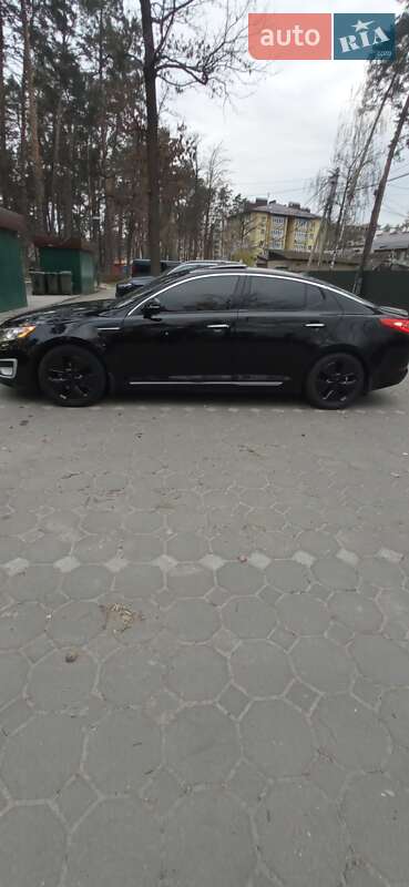 Седан Kia Optima 2012 в Києві