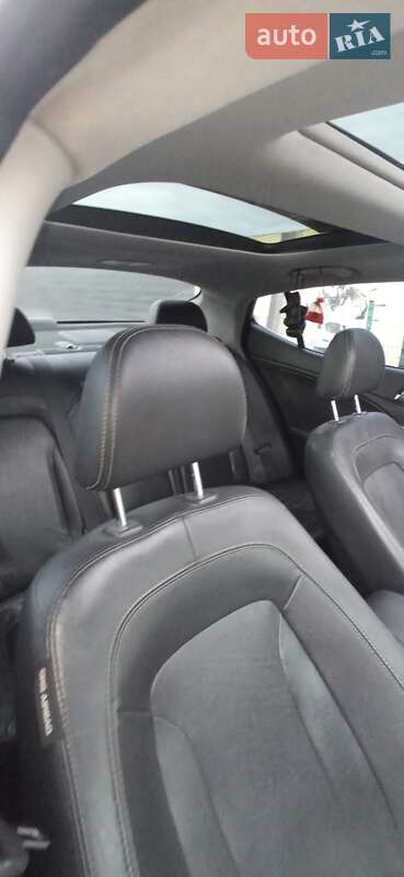 Седан Kia Optima 2012 в Києві