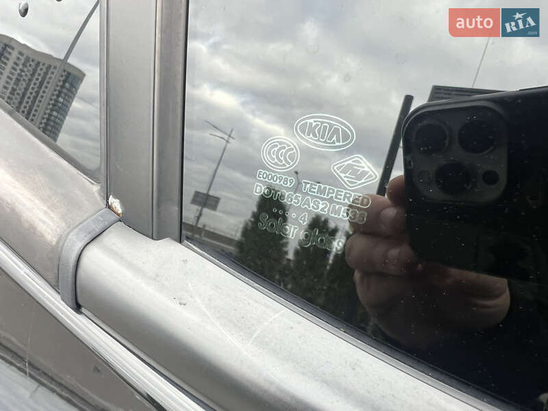 Седан Kia Optima 2014 в Киеве