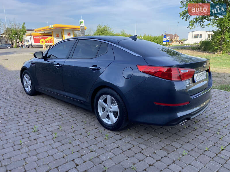 Седан Kia Optima 2014 в Снятине