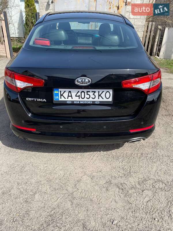 Седан Kia Optima 2011 в Славянске