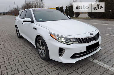 Седан Kia Optima 2015 в Львове