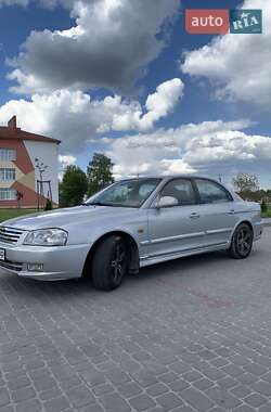 Седан Kia Optima 2000 в 