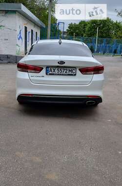 Седан Kia Optima 2016 в Харькове