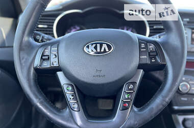 Седан Kia Optima 2013 в Киеве