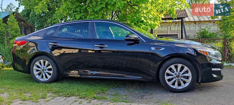 Седан Kia Optima 2016 в Ровно