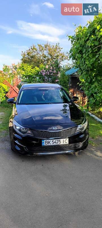 Седан Kia Optima 2016 в Ровно