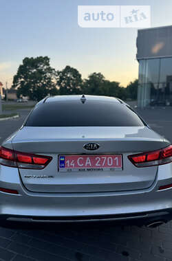 Седан Kia Optima 2019 в 