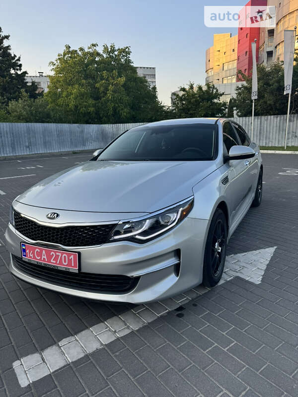 Седан Kia Optima 2019 в Киеве