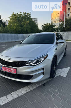 Седан Kia Optima 2019 в 