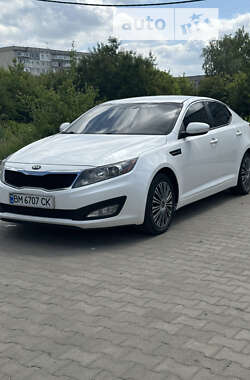 Седан Kia Optima 2013 в Сумах