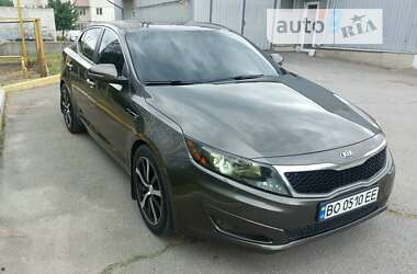 Седан Kia Optima 2013 в Запорожье