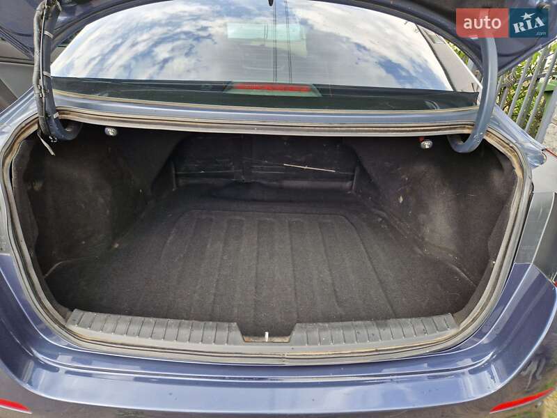 Седан Kia Optima 2014 в Харкові
