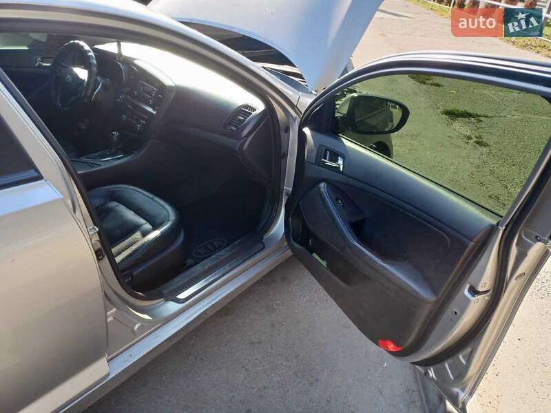 Седан Kia Optima 2011 в Одессе
