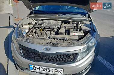 Седан Kia Optima 2011 в Одессе