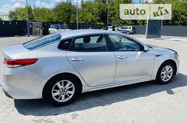 Седан Kia Optima 2017 в Києві