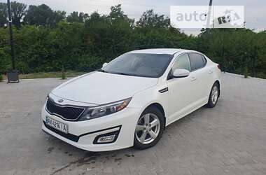Седан Kia Optima 2015 в Виноградові