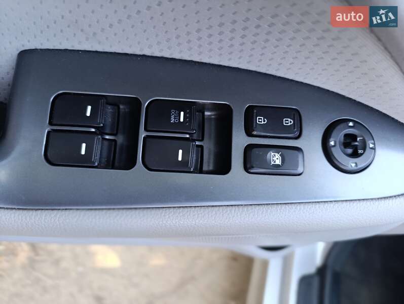 Седан Kia Optima 2014 в Миколаєві