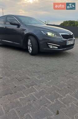 Седан Kia Optima 2012 в Хмельницком