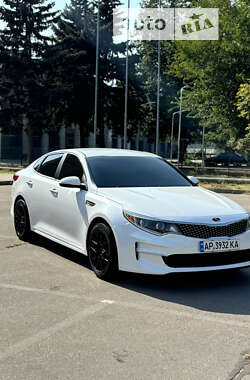 Седан Kia Optima 2016 в Запоріжжі