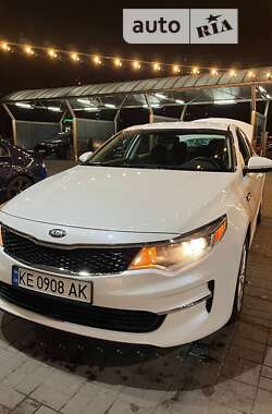 Седан Kia Optima 2018 в Днепре