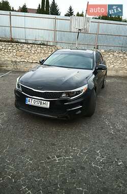 Седан Kia Optima 2018 в 