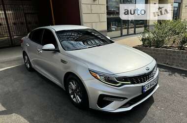 Седан Kia Optima 2019 в Умани