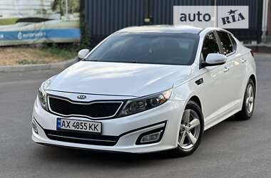 Седан Kia Optima 2015 в Харькове