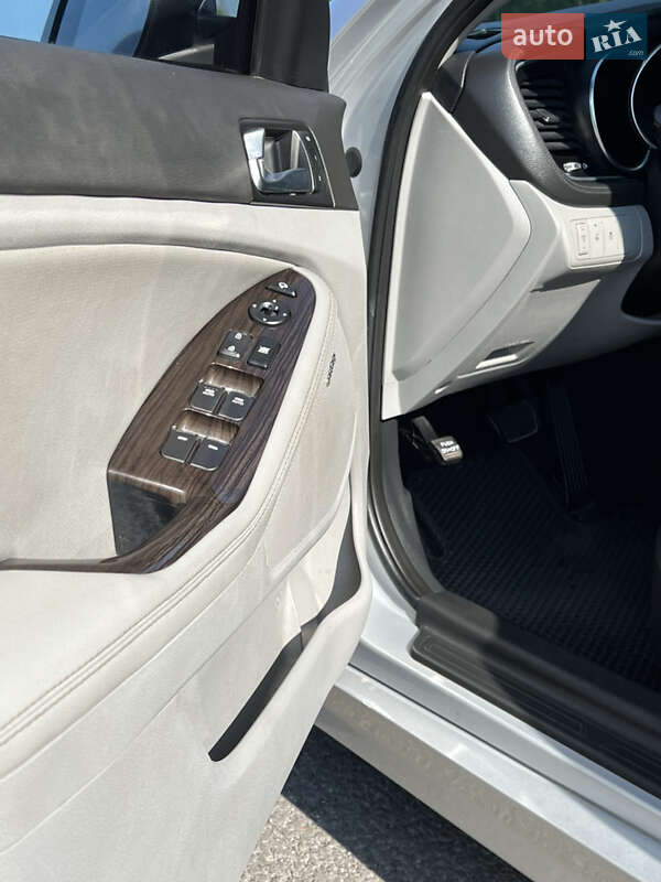 Седан Kia Optima 2014 в Звенигородке