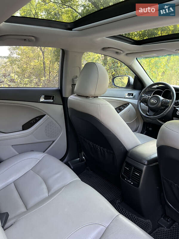 Седан Kia Optima 2014 в Звенигородке