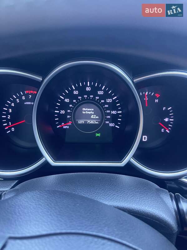 Седан Kia Optima 2015 в Киеве