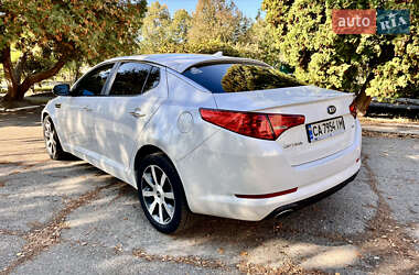 Седан Kia Optima 2012 в Смеле