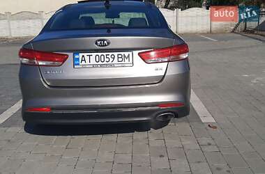 Седан Kia Optima 2016 в 
