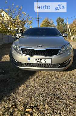 Седан Kia Optima 2012 в Харкові